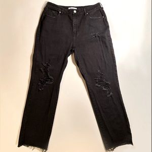 PacSun Distressed Black Denim High-Waisted Mom Jeans (30 W)